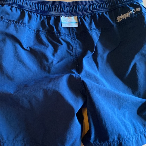 Girl’s Columbia PFG Omni-Shade shorts, Navy, size L (14/16) - Picture 7 of 10
